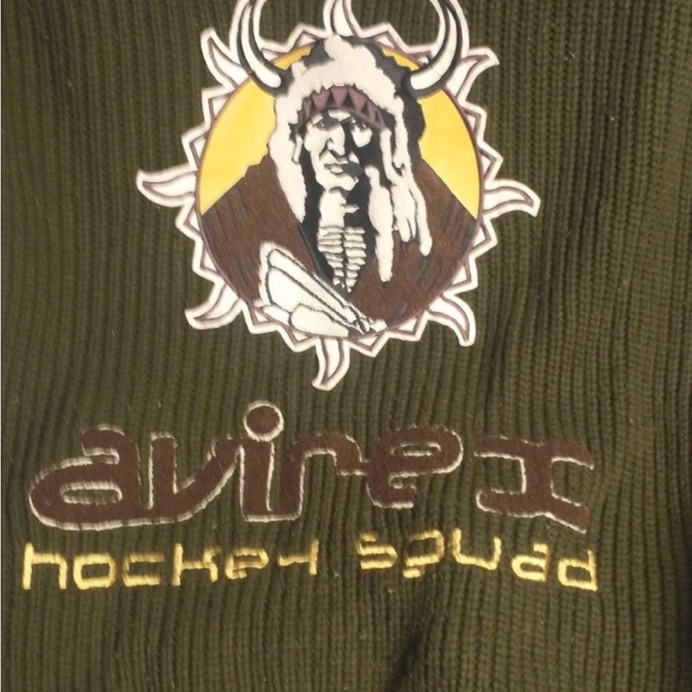 Avirez Knit Sweater - Picture 3 of 6